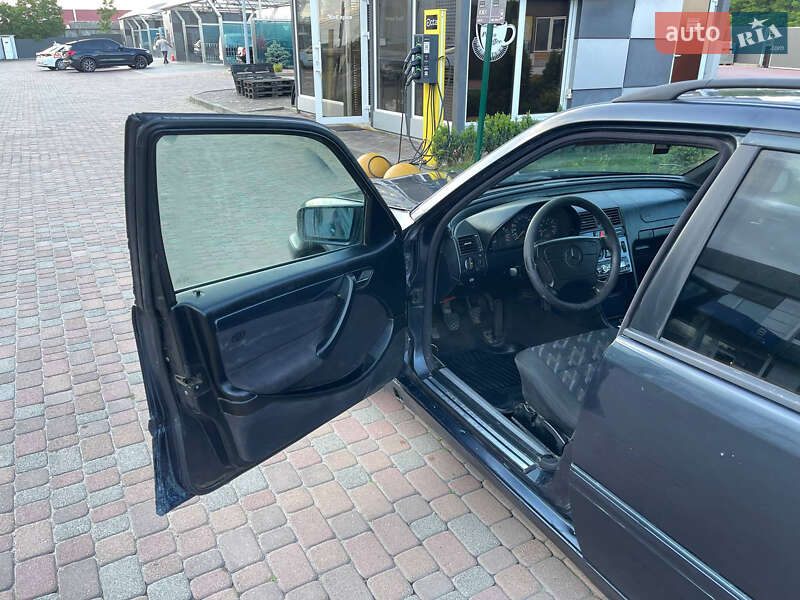 Універсал Mercedes-Benz C-Class 1998 в Сарнах