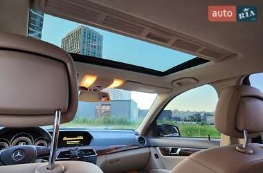 Седан Mercedes-Benz C-Class 2012 в 