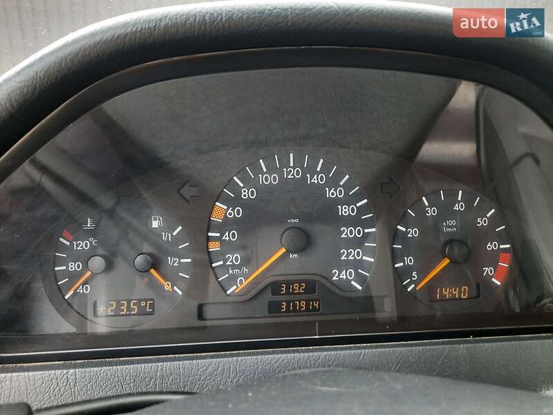 Седан Mercedes-Benz C-Class 1997 в Ирпене