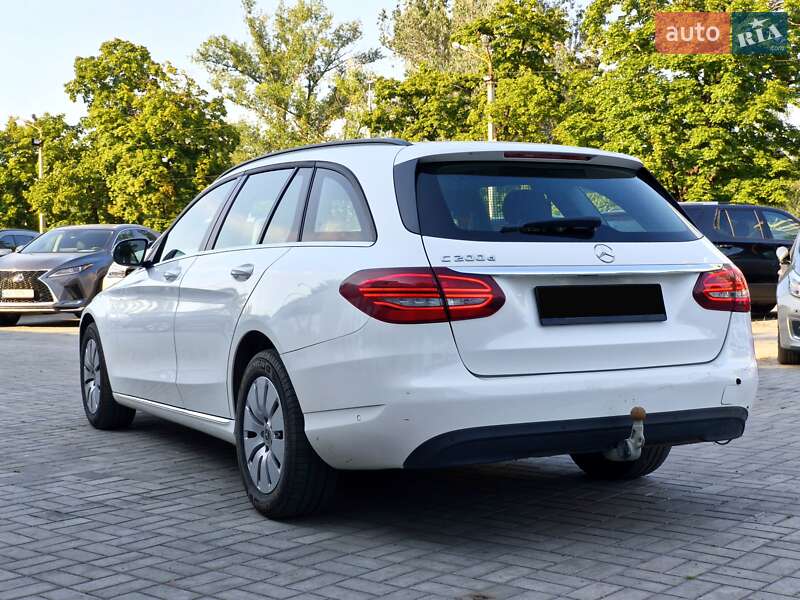 Універсал Mercedes-Benz C-Class 2019 в Дніпрі