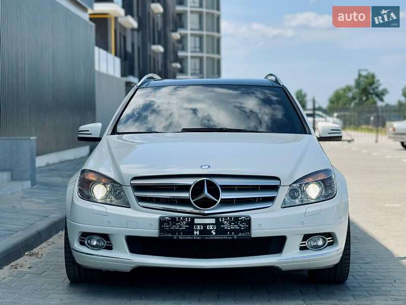 Універсал Mercedes-Benz C-Class 2009 в Києві