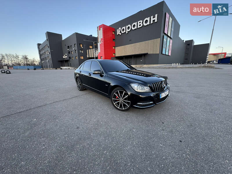 Седан Mercedes-Benz C-Class 2011 в Харькове