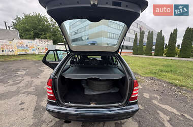 Универсал Mercedes-Benz C-Class 2004 в 