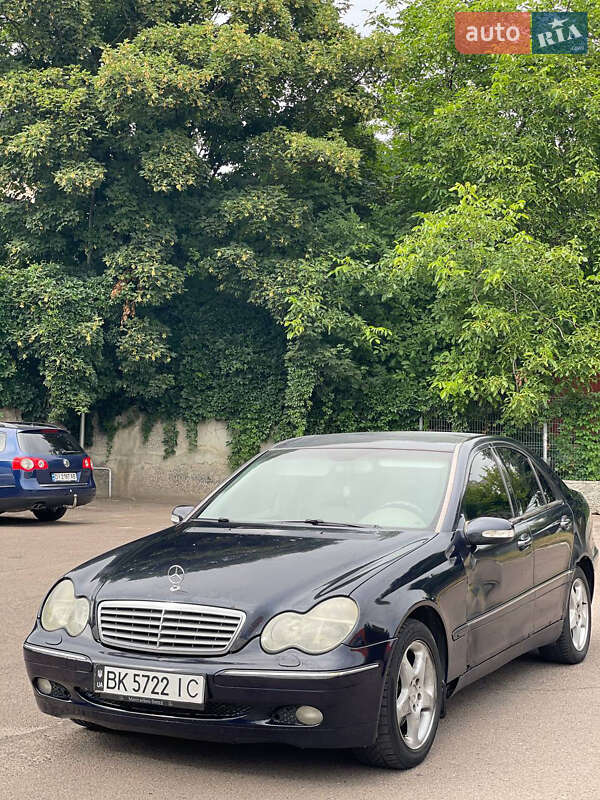 Седан Mercedes-Benz C-Class 2001 в Рівному