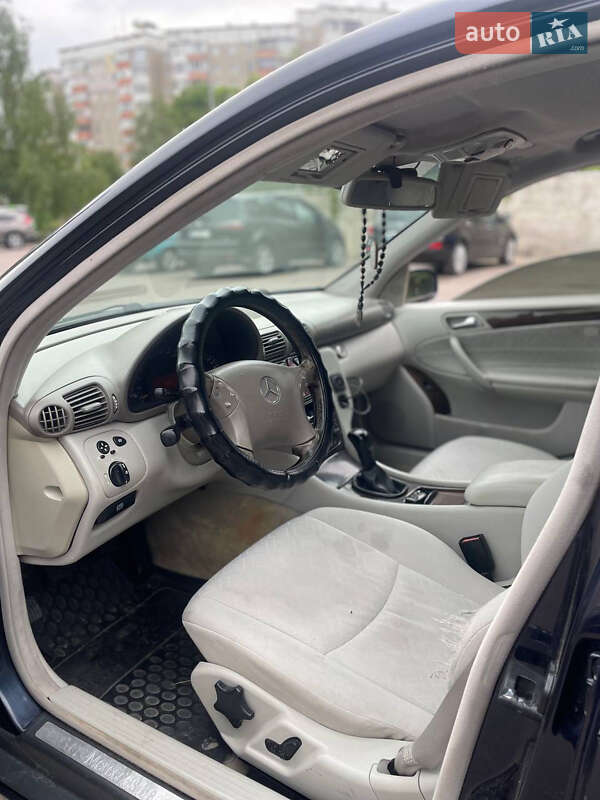 Седан Mercedes-Benz C-Class 2001 в Рівному