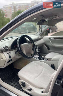 Седан Mercedes-Benz C-Class 2001 в 