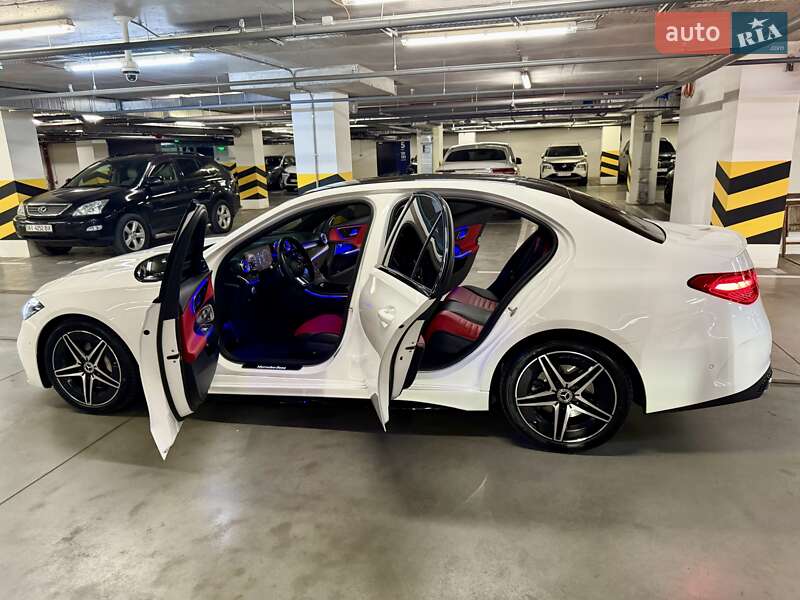 Седан Mercedes-Benz C-Class 2021 в Киеве
