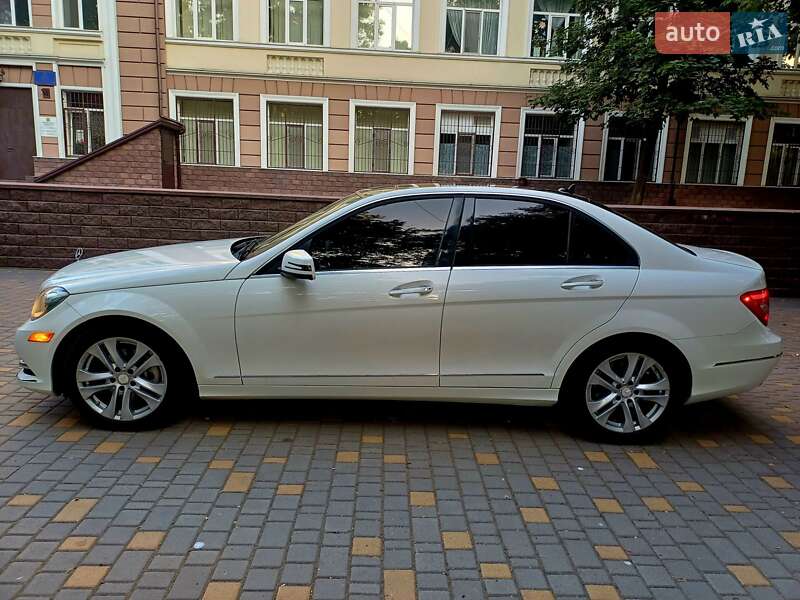 Седан Mercedes-Benz C-Class 2013 в Одесі