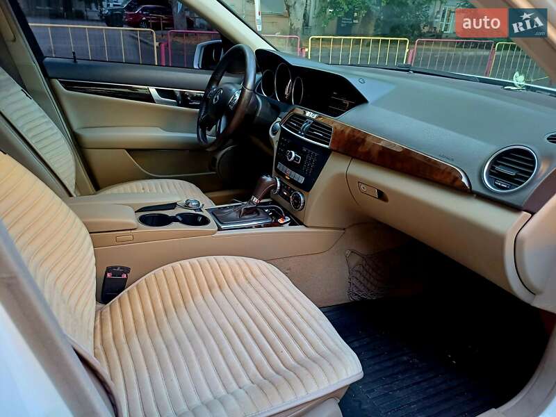 Седан Mercedes-Benz C-Class 2013 в Одесі
