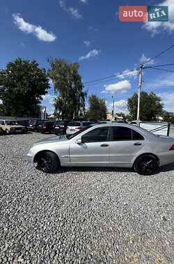 Седан Mercedes-Benz C-Class 2000 в 