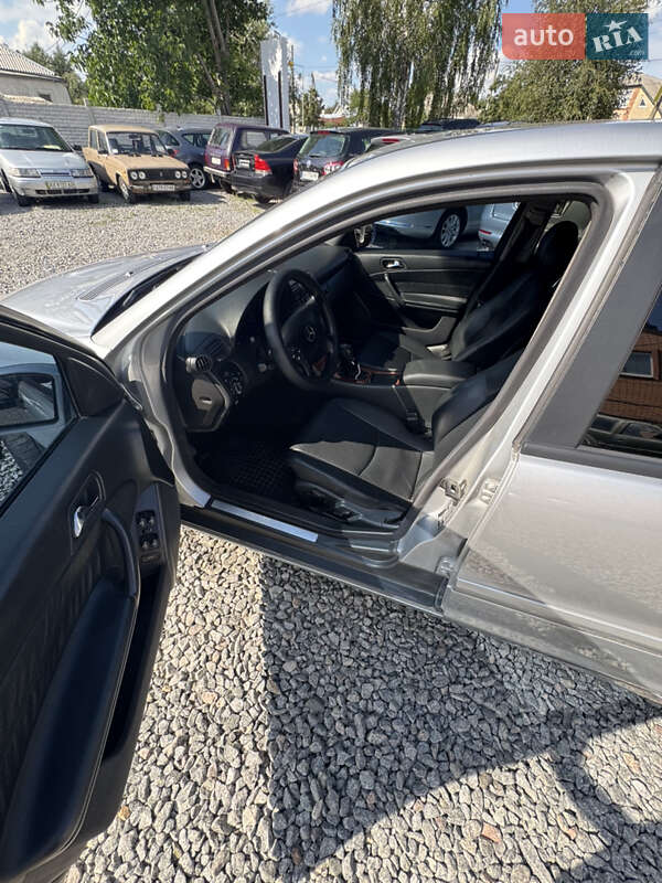 Седан Mercedes-Benz C-Class 2000 в Дергачах