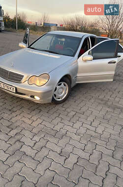 Седан Mercedes-Benz C-Class 2002 в 