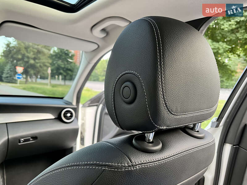 Седан Mercedes-Benz C-Class 2014 в Києві