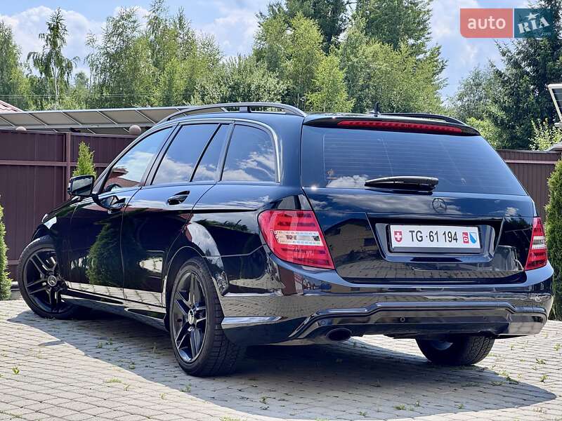 Універсал Mercedes-Benz C-Class 2012 в Стрию