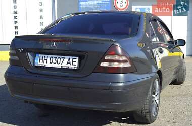 Седан Mercedes-Benz C-Class 2001 в 