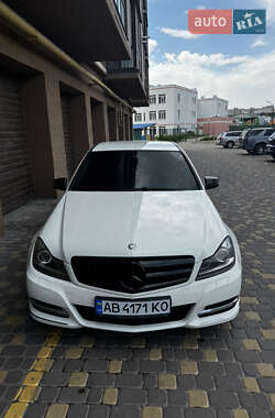 Седан Mercedes-Benz C-Class 2011 в 