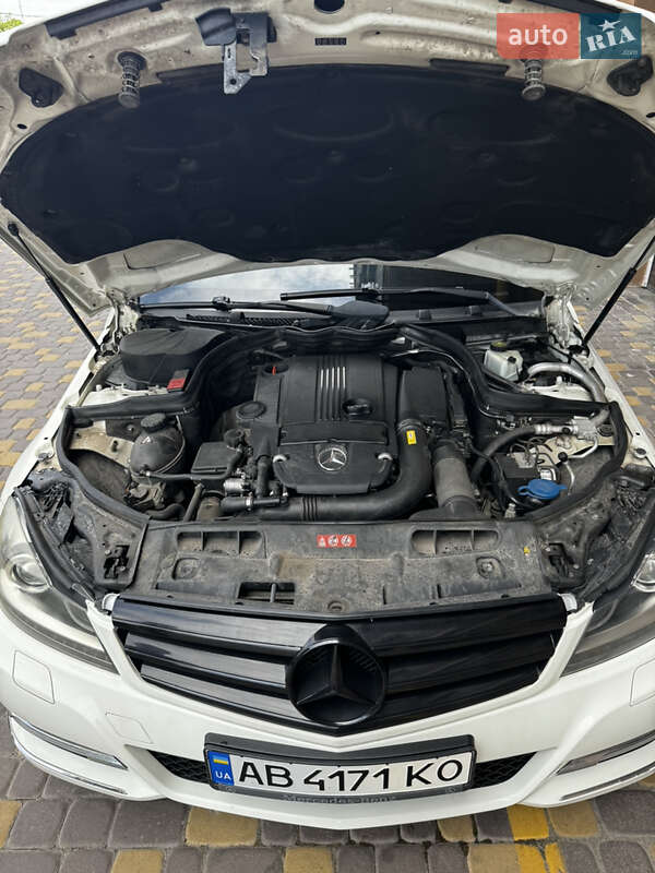 Седан Mercedes-Benz C-Class 2011 в Вінниці