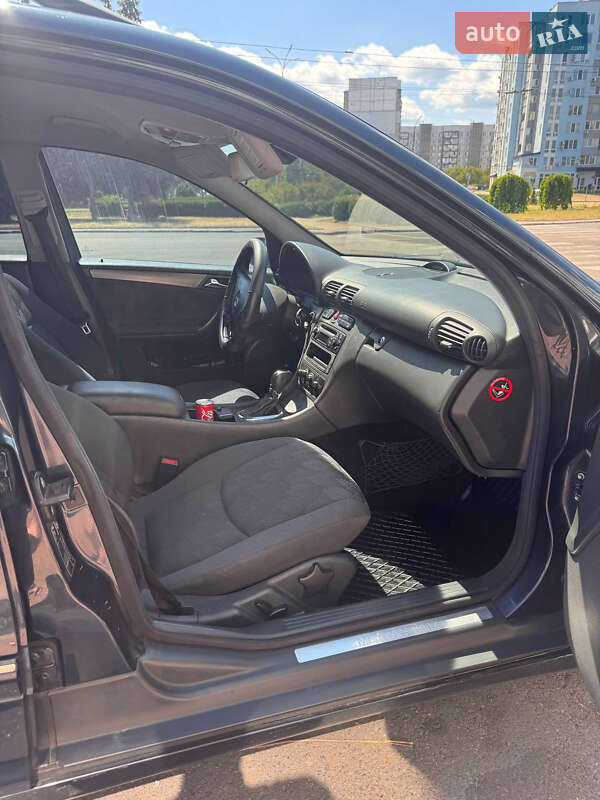 Универсал Mercedes-Benz C-Class 2002 в Черкассах