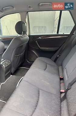 Универсал Mercedes-Benz C-Class 2004 в 