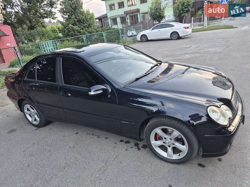 Седан Mercedes-Benz C-Class 2006 в Умані