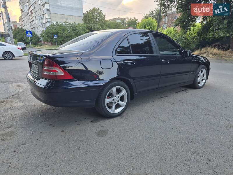 Седан Mercedes-Benz C-Class 2006 в Умані