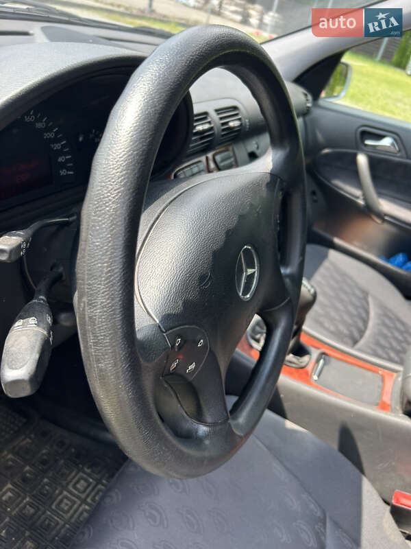 Универсал Mercedes-Benz C-Class 2002 в Харькове фото 20 Универсал Mercedes-Benz C-Class 2002 в Харькове