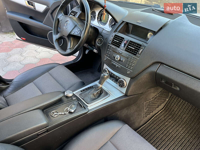 Седан Mercedes-Benz C-Class 2008 в Могилев-Подольске