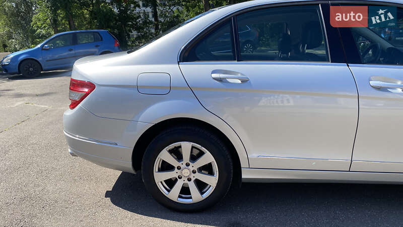 Седан Mercedes-Benz C-Class 2008 в Киеве