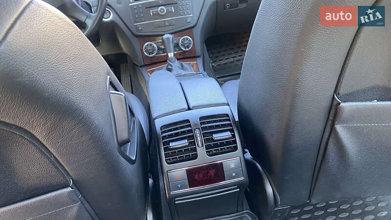 Седан Mercedes-Benz C-Class 2008 в Киеве
