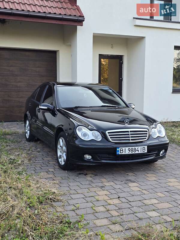 Седан Mercedes-Benz C-Class 2007 в Гадячі