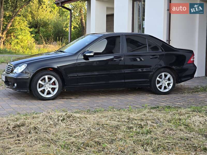 Седан Mercedes-Benz C-Class 2007 в Гадячі