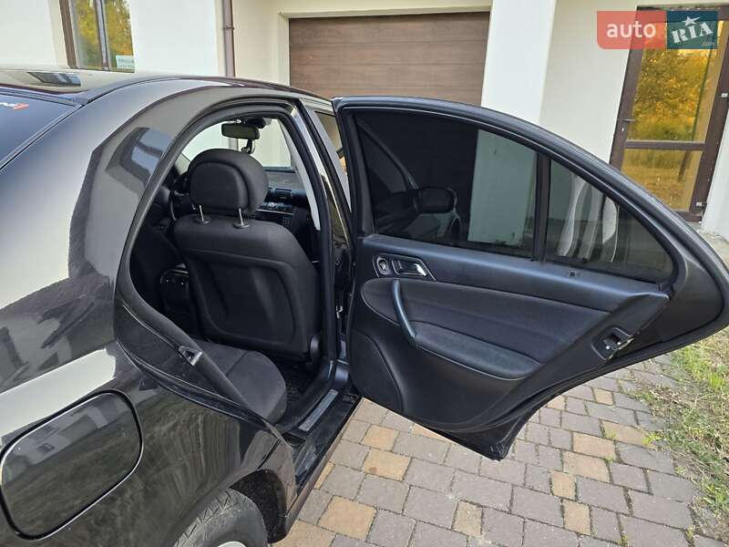 Седан Mercedes-Benz C-Class 2007 в Гадячі
