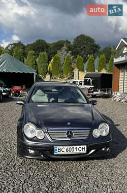 Купе Mercedes-Benz C-Class 2004 в 