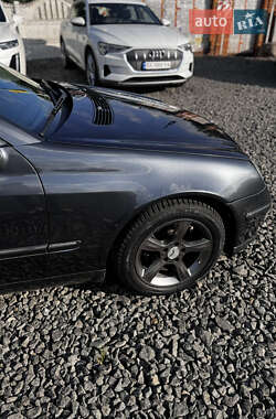 Купе Mercedes-Benz C-Class 2004 в 