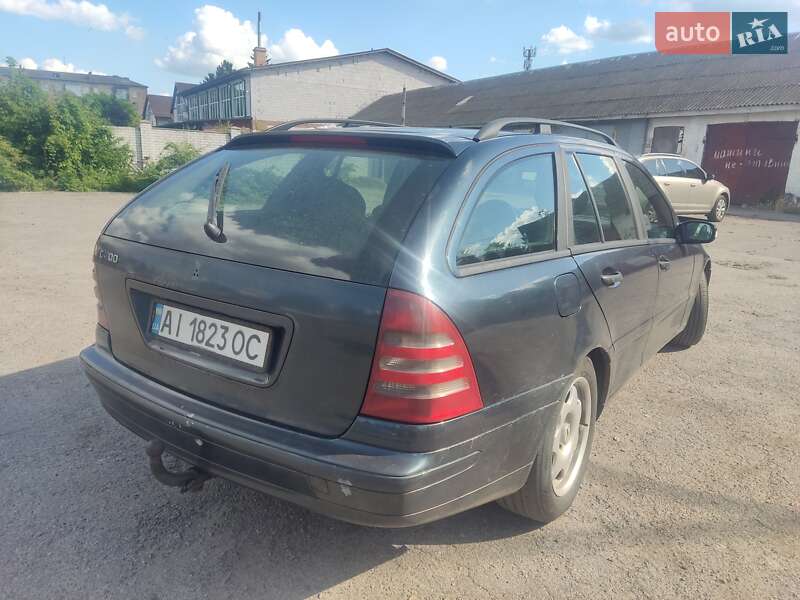 Універсал Mercedes-Benz C-Class 2002 в Узині