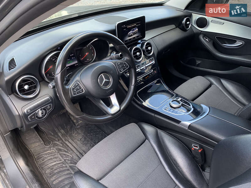 Универсал Mercedes-Benz C-Class 2016 в Львове