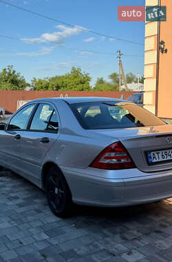 Седан Mercedes-Benz C-Class 2004 в Івано-Франківську