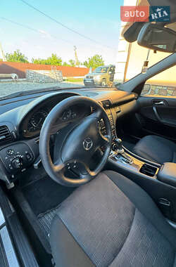 Седан Mercedes-Benz C-Class 2004 в Івано-Франківську