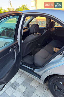 Седан Mercedes-Benz C-Class 2004 в Івано-Франківську