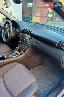 Седан Mercedes-Benz C-Class 2004 в Івано-Франківську