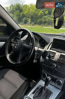 Седан Mercedes-Benz C-Class 2010 в 