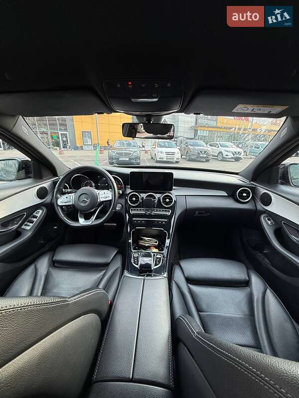 Седан Mercedes-Benz C-Class 2019 в Львові