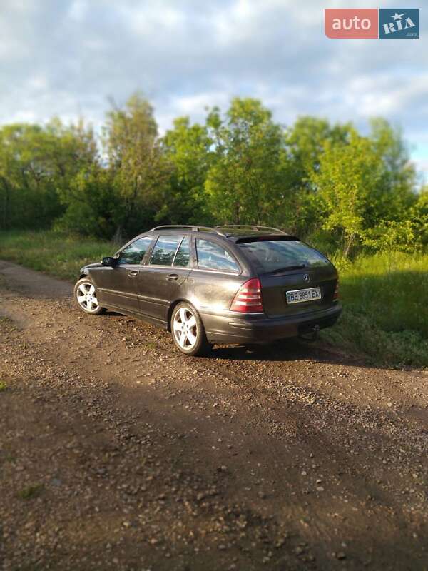 Универсал Mercedes-Benz C-Class 2004 в Первомайске