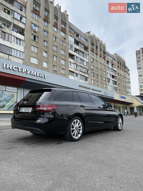 Универсал Mercedes-Benz C-Class 2016 в Львове