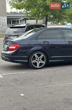 Седан Mercedes-Benz C-Class 2011 в 