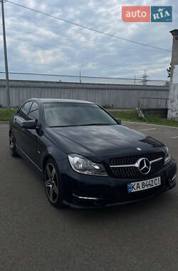 Седан Mercedes-Benz C-Class 2011 в 