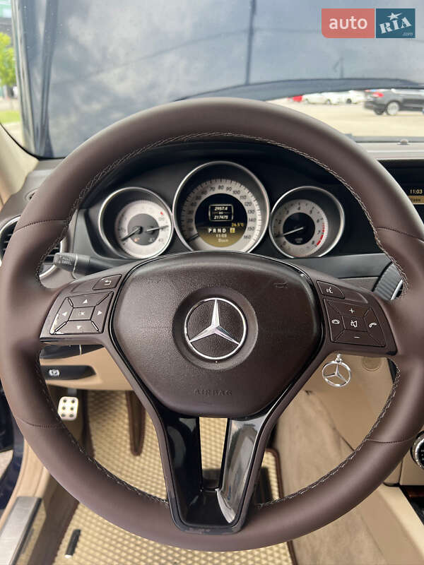 Седан Mercedes-Benz C-Class 2011 в Києві