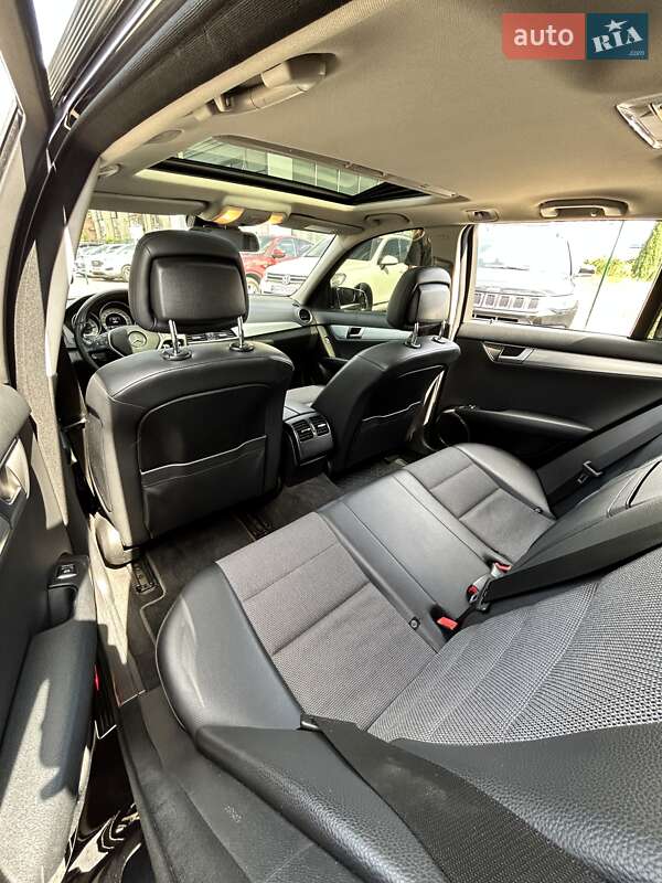 Универсал Mercedes-Benz C-Class 2012 в Сумах