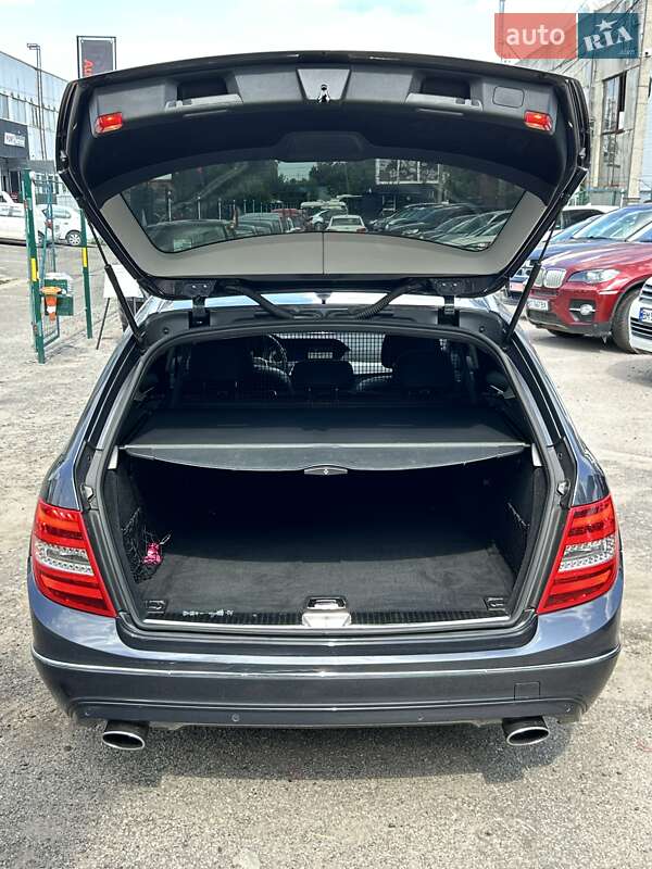 Универсал Mercedes-Benz C-Class 2012 в Сумах