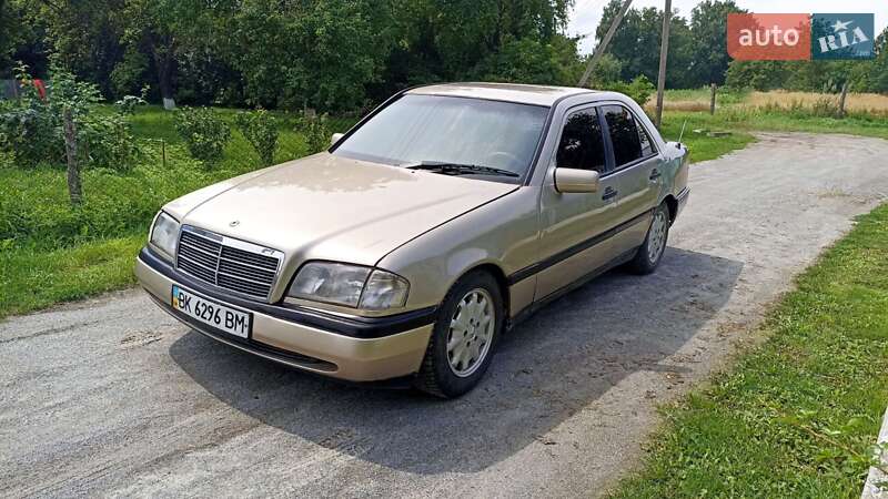 Mercedes-Benz C-Class 1994